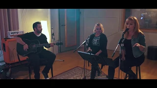 Johnny's Blondies - Still haven't found / Stand by me (live acoustic cover)