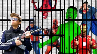 Superheroes Escape From Prison - GreenHero TV