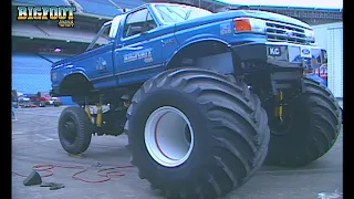 BIGFOOT #6 Tire-Up Inside Pontiac Silverdome - 1988 - BIGFOOT 4x4, Inc.