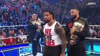 Roman Reigns es atacado por Jey y Jimmy Uso - WWE SmackDown 16 de Junio 2023 Español Latino