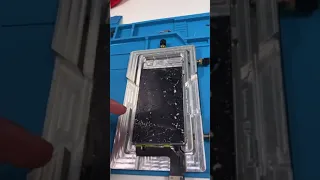 How Broken Screen Glass Is Removed From Working LCD's #Shorts