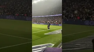 Dimaria's last goal celebration at PSG against Metz