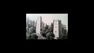 Чеченские башни Цогуной в Шатое против пушечного обстрела 1910 год. Поездка в Чечню. В. А. Авие