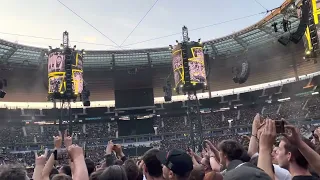 Introducing Metallica show with AC/DC song on tape (Live @ Stade de France, Paris 19.05.23)