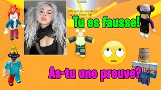 HISTOIRE ROBLOX | Mes amis m'ont malmené car je suis une Bacon et ils le regrettent 🐧