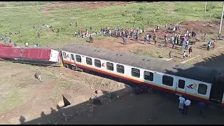 The wheels of a locomotive train have slipped at Mamboleo junction on the Kisumu-Kakamega road. 