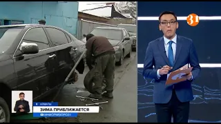 В Алматы первый снег застал врасплох автолюбителей