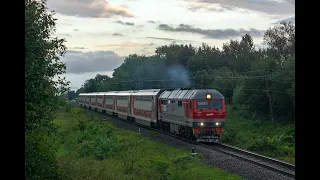 ТЭП70БС-319 с пассажирским поездом.