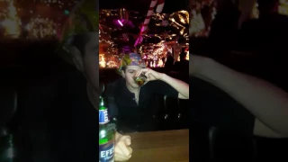 Wednesday in Moscou papas bar Russian shooter