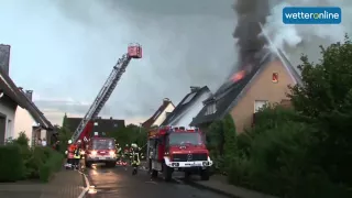 wetteronline.de: Blitzschlag setzt Haus in Brand