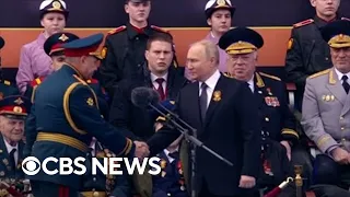 Putin defends brutal invasion of Ukraine at "Victory Day" parade