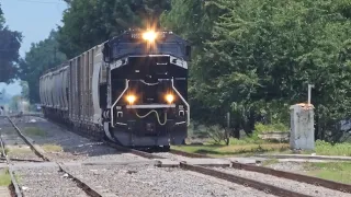 EMDX SD70ACe-T4 flashing ditch lights & horn show!!!