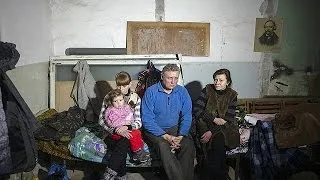 Мирные жители бегут из Дебальцево. Юлия Тимошенко - за санкции против России