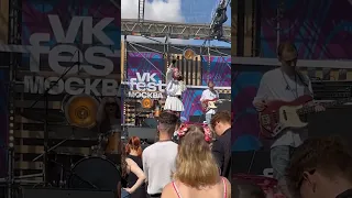 Реально покричали c DAASHA на #vkfest 😍🔥