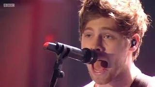 5SOS - BBC Radio 1's Teen Awards 2015 (HD)