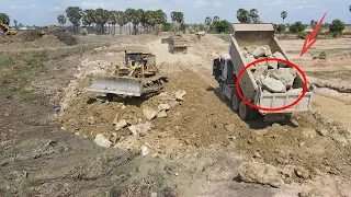 Daily Activities ​Work forever Push Mud in water by Bulldozer komatsu with wheel 12 truck