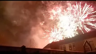 4K Vuurwerk jaarwisseling 2024 Hengelo Noord 2024...Camera onbemand!!! Firework / Feuerwerk / Drone.