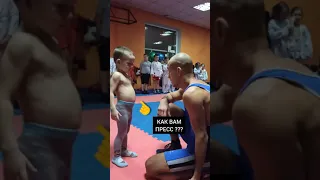 Назначили нового СМОТРЯЩЕГО в зале!😁