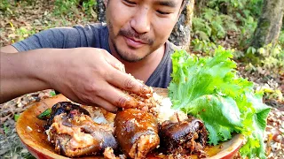 Naga mukbang in a peacefull surrounding || spicy pig leg || kents vlog.