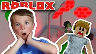 ESCAPE THE ZOMBIE HOSPITAL OBBY WITH MY DAD | ROBLOX PARKOUR