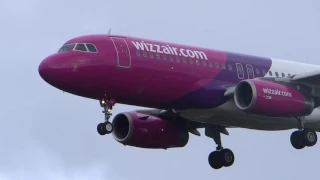 Wizz Air Airbus A320 HA-LYU landing Hamburg airport