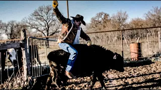 RIDING YEARLINGS IN THE BRANDING PEN - Rodeo Time 320