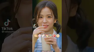 jisoo eat asmr #rose #lisa #blackpink #jennie #jisoo #keşfet #blink #fypシ #asmr #eating #korea