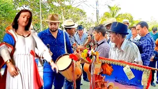 Folia de Reis Estrela de Ouro visitando o Santuário de Nossa Senhora do Desterro.