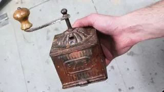 Restoring old Italian coffee grinder - Restoration project