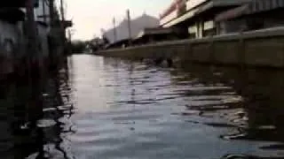 flooding in Nakhonsawan Thailand (October 10, 2011)