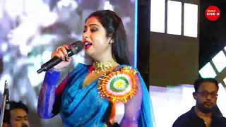 Ek Do Teen || Live Singing By - Anuradha Ghosh || Palak Muchhal