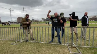 ALEX JONES in Texas at a Bernie Sanders rally