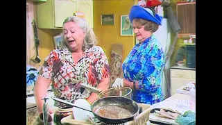 Keeping Up Appearances | Daisy’s filthy kitchen