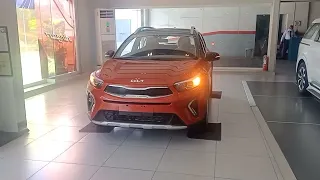 THE 2023 KIA STONIC 1.4L EX 6 SPEED A/T TOP OF THE LINE/ FLAME ORANGE ( PM ME FOR FULL DETAILS)