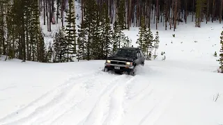 2nd Gen 4Runner playing in the snow