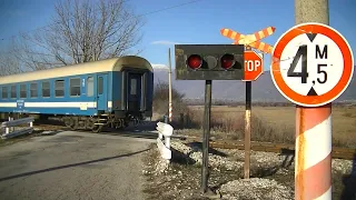 Spoorwegovergang Golyamo Dryanovo (Голямо Дряново) (BG) // Railroad crossing // Железопътен прелез