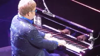 ELTON JOHN "GREY SEAL" @ THE STAPLES CENTER