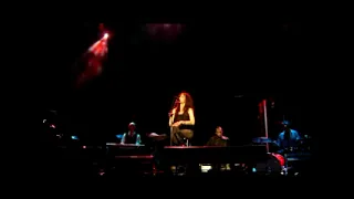 Alanis Morissette - Underneath (Live in Recife, Brazil - 01/30/2009)