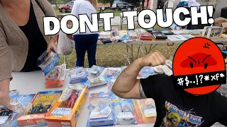 Don't Do this at a Garage Sale! She tried to take my items!