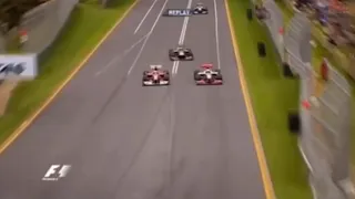 F1 Mark Webber And Lewis Hamilton Crash Australia 2010