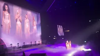 Jesy and Perrie crying on stage during The Cure, Milan concert