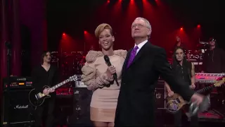 HD Rihanna - Russian Roulette Live (Late Show With David Letterman)