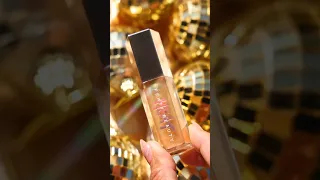 This VIRAL Gold Shimmer Lip Gloss Plumper is 🤌🏾💋 Fenty Lemon Lava Gloss Bomb Heat 🍋 🤩