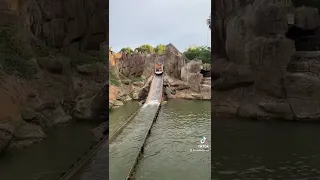 Tutuki Splash en Port Aventura World. Atracción de agua para refrescarse en los días de calor💦🎢🤩