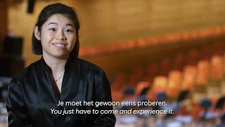 Chef-dirigent Elim Chan over het Clubconcert · Antwerp Symphony Orchestra