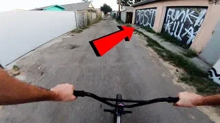 RIDING BMX IN LA COMPTON GANG ZONES 13 (CRIPS & BLOODS)