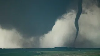 DAY OF THE TWINS - Tornado terror in Nebraska