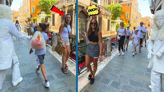 HUMAN STATUE PRANK 2023 - a girl's glasses JUMP off