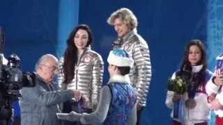 Meryl Davis & Charlie White Rare Footage Sochi Gold Medal Ceremony w/Star Spangled Banner