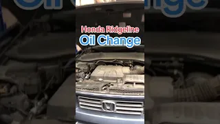 Honda Ridgeline Oil Change 😁🔧 #honda #hondaridgeline #mechanic